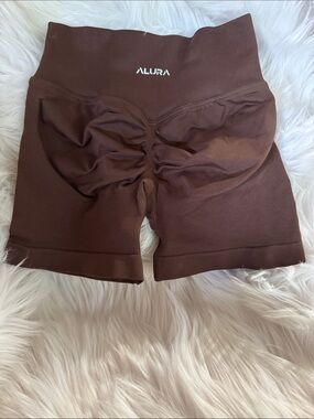 ALURA Shorts — Brown XS NEW
